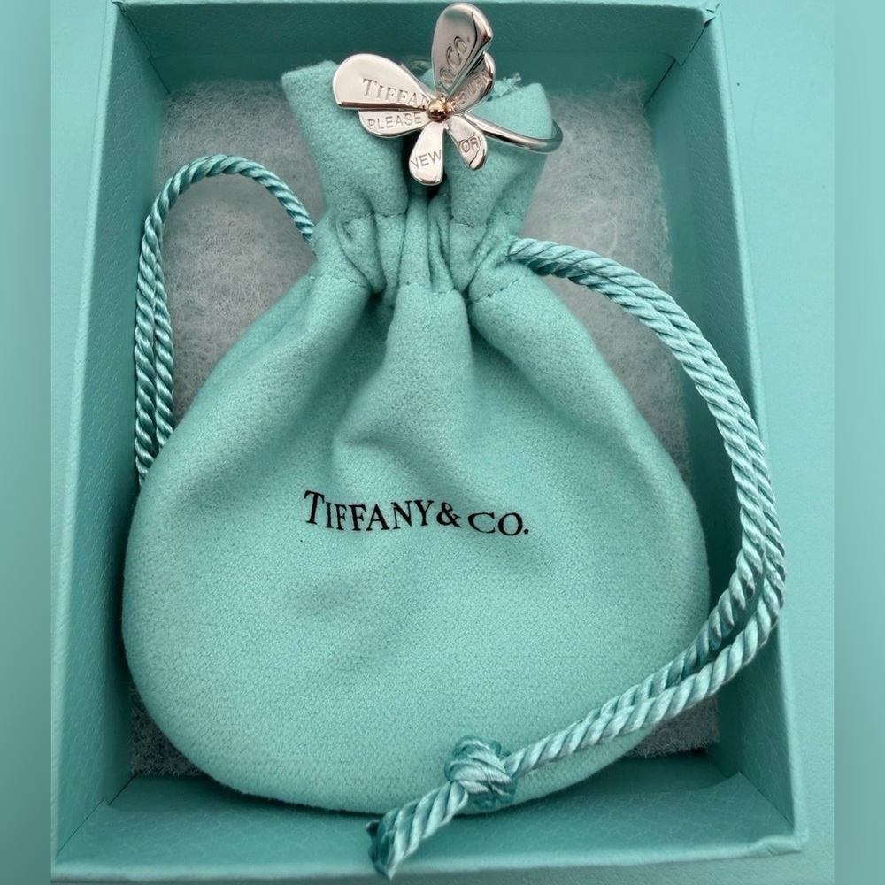 Tiffany & Co new size 8 love bug collection butterfly ring - Picture 2 of 10